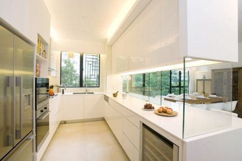 white kitchen ideas Semi Open Kitchen Design, Modern L Shaped Kitchens, Kitchen Divider, Kitchen Counter Cabinet, Semi Open Kitchen, Open Kitchen Layouts, Closed Kitchen, Kitchen Layout Plans, Dream Kitchens Design