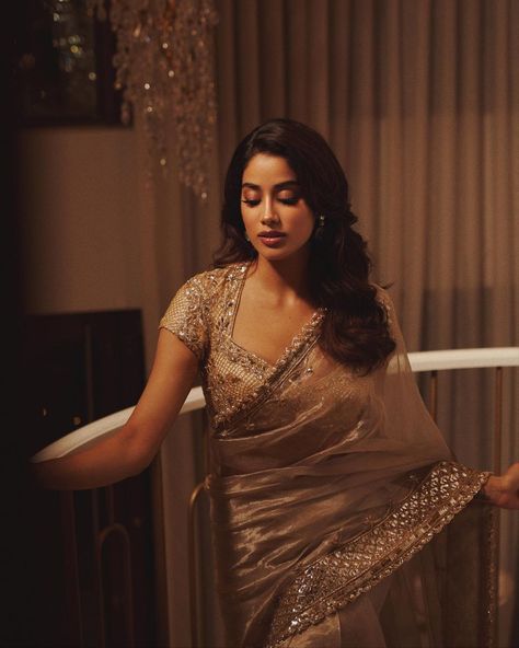 Janhvi Kapoor (@janhvikapoor) • Instagram photos and videos Jahnavi Kapoor, Jahnvi Kapoor, Janvi Kapoor, Jhanvi Kapoor, Simple Saree Designs, Bridesmaid Saree, Fashionable Saree, New Saree Blouse Designs, Golden Saree