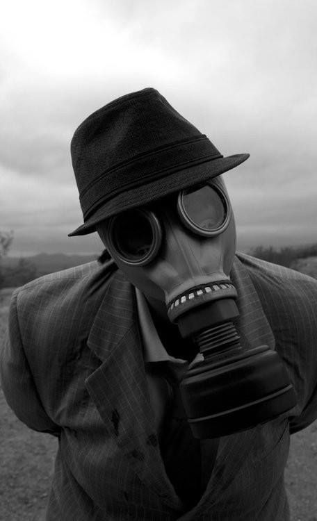 Gas Mask Art, Foto Top, Masks Art, Chernobyl, Gas Mask, Dark Photography, Post Apocalyptic, Quran Quotes, Dark Art