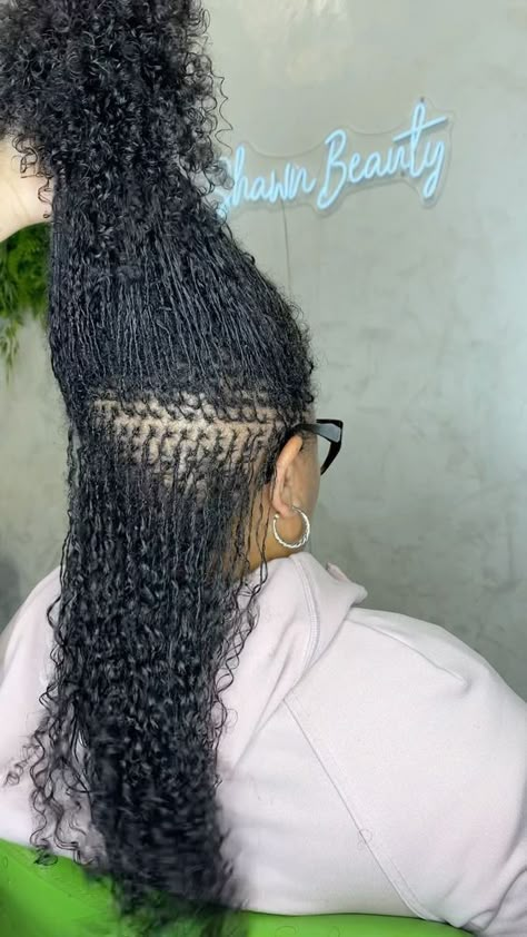 Sister Locs With Curls, Microloc Extensions, Micro Locks, Micro Braids Styles, Mini Braids, Micro Braids Hairstyles, Braids With Shaved Sides, Natural Hair Weaves, Loc Inspiration