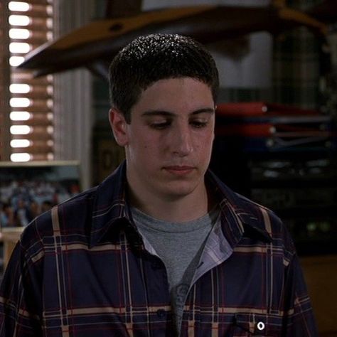 American Pie 1999, Jason Biggs, 2000s Boys, American Pie, 90s Era, 90s Mens, The Godfather, Falling In Love, Pie