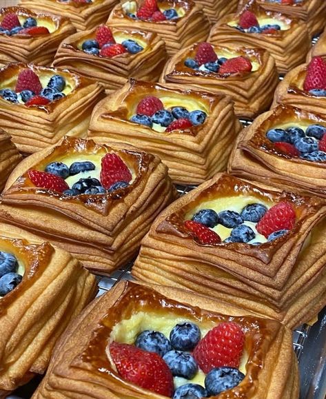 Patisserie Aesthetic, Croissant Bakery, Blueberry Danish, Breakfast Pastry, English Tea Party, French Patisserie, Blueberry Breakfast, Breakfast Pastries, Pastry And Bakery