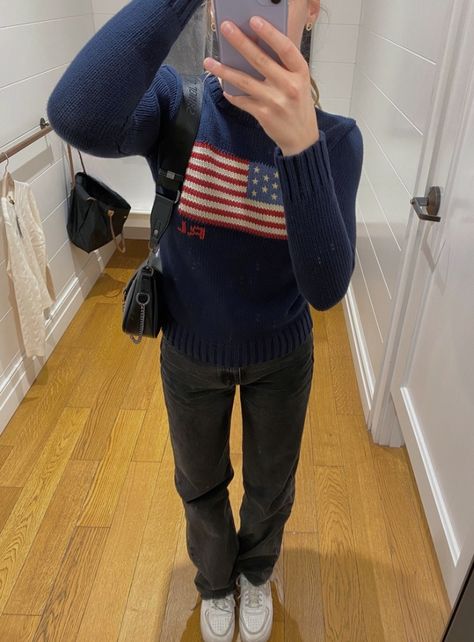 Ralph Lauren Jumper Outfit, Ralph Lauren Outfits Women, Polo Ralph Lauren Outfits, Sweater And Jeans Outfit, Jumper For Men, Ralph Lauren Jumper, Flag Sweater, Casual Work Outfits Women, American Flag Sweater