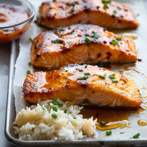 crispy chili-honey glazed salmon - Recipes, Tasks & Tools Glaze For Fish, Salmon Crispy Rice, Salmon Crispy, Honey Glazed Salmon Recipe, Chili Honey, Honey Glazed Salmon, Grilled Chicken Skewers, Crispy Rice, Honey Glazed