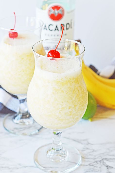 Frozen Banana Daiquiri Recipe Frozen Banana Daiquiri Recipe, Frozen Daiquiri Recipe, Cruise Drinks, Banana Daiquiri, Frozen Strawberry Daiquiri, Frozen Drinks Alcohol, Frozen Daiquiri, Daiquiri Recipe, Frozen Cocktail