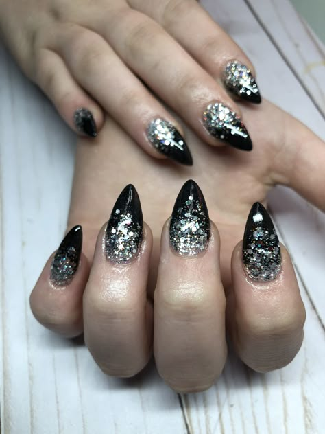 Nails Black Ombre, Stiletto Almond Nails, Almond Nails Black, Black To Silver Ombre, Black Ombre Nails, Black Almond Nails, Black Nails With Glitter, Silver Glitter Nails, Nail Designs Pictures