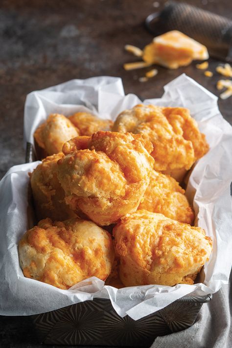 Frozen biscuits make it easy to bake a batch of our yummy Cheddar-Jack Biscuits in a pinch. They are perfect for a cozy breakfast or a savory supper side. Best Homemade Biscuits, Homemade Biscuit, Frozen Biscuits, Easy To Bake, Winter Baking, Easy Bake Oven, Cozy Breakfast, Cheddar Biscuits, Homemade Biscuits