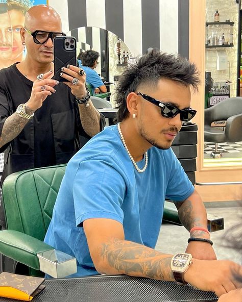 Ishaan Kishan, Indian Hairstyles Men, Ishan Kishan, Indian Cricket Team, Virat Kohli Instagram, Indian Cricket, Mr Perfect, New Haircut, Ms Dhoni