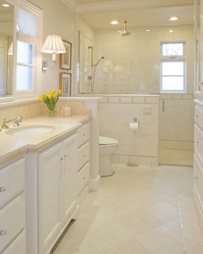 Traditional Bathroom Curbless Shower Design, Pictures, Remodel, Decor and Ideas Traditional Bathroom Remodel, Half Wall Shower, Doorless Shower, Traditional Bathroom Designs, Pony Wall, Half Walls, Bathroom Redo, Bathroom Layout, Bath Room