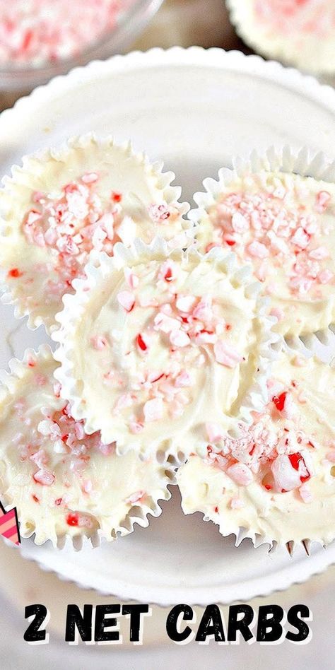 Christmas Low Carb Appetizers, Keto Peppermint Dessert, Keto Cranberry Cheesecake Bars, Keto Christmas Cheesecake, Keto Peppermint Cheesecake, Christmas Keto Appetizers, Keto Peppermint Bark, Keto Christmas Candy, Christmas Keto Recipes