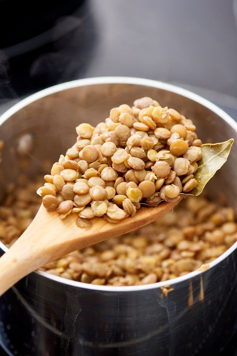 This Is How to Substitute Lentils for Ground Beef — Tips from The Kitchn Green Lentil Recipes, Cooking Green Lentils, Cook Lentils, How To Cook Lentils, How To Cook Greens, Dried Lentils, Green Lentils, Meat Substitutes, Lentil Recipes