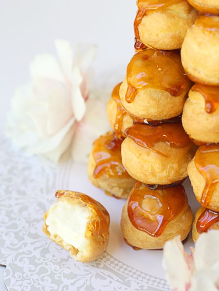 Croquembouche made with pastry cream filled cream puffs Filled Cream Puffs, Croquembouche Recipe, French Cake, Bruschetta Ingredients, Top Chicken Recipes, Cream Puff, Homemade Tacos, Pastry Cream, Homemade Taco Seasoning