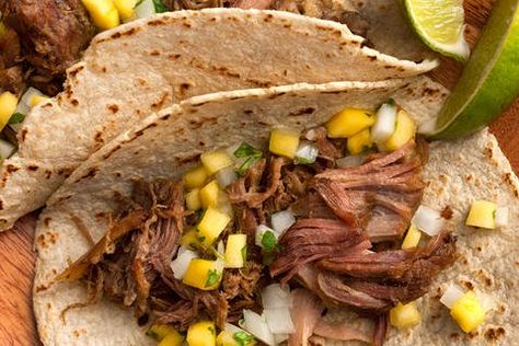 Carnitas Tacos Recipe, Wild Boar Recipes, Slow Cooker Carnitas, Corn Salsa Recipe, Carnitas Tacos, Mango Salsa Recipes, Carnitas Recipe, Easy Instant Pot Recipes, Smart Cooking