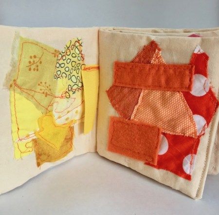 Baby sensory book sewing hacks Diy Sensory Book, Fabric Sensory Play, Soft Books For Babies Diy, Diy Fabric Book, Sewing Sensory Toys, Fabric Sensory Book, Fabric Story Book, Fabric Book For Kids, Fabric Busy Book