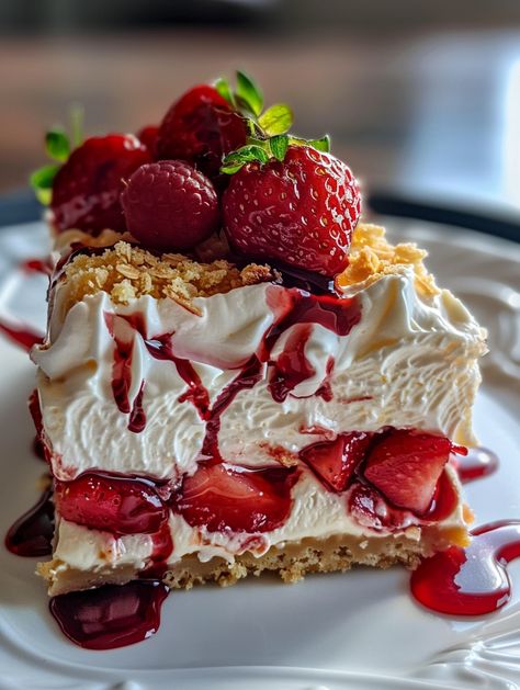 Strawberry Cheesecake Lasagna, Cheesecake Lasagna, 100 Cupcakes, Food Art Ideas, Lasagna Ingredients, Strawberry Preserves, Baked Strawberries, Vanilla Pudding Mix, Awesome Food