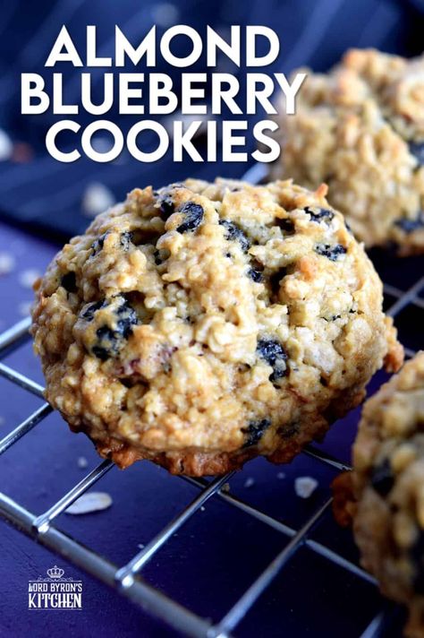 Blueberry Almond Oatmeal, Almond Oatmeal Cookies, Blueberry Cookies Recipes, Sour Cream Scones, Cream Scones Recipe, Blueberry Oatmeal Cookies, Almond Oatmeal, Blueberry Cookies, Chewy Cookies