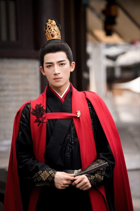 Chinese Series, Ancient Dress, Chinese Historical Drama, Handsome Asian Men, Chinese Movies, Chinese Actors, Chinese Dramas, Asian Celebrities, Asian Outfits