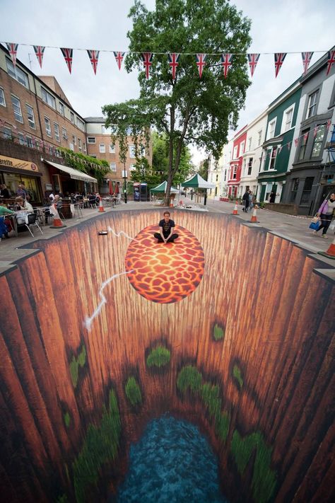 20+ Amazing 3D Street Art Illusions That Will Play Tricks on Your Mind  #street #art #streetart #amazing #creative Edgar Mueller, 3d Sidewalk Art, Illusion Kunst, Street Art Illusions, Pavement Art, 3d Chalk Art, Sidewalk Chalk Art, Sidewalk Art, Art Optical