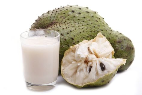 Soursop Juice Recipe, Healthy Smothies, Soursop Fruit, Coconut Water Benefits, Cherry Juice, Jamaican Recipes, Syrup Recipe, Caribbean Recipes, Fresh Juice