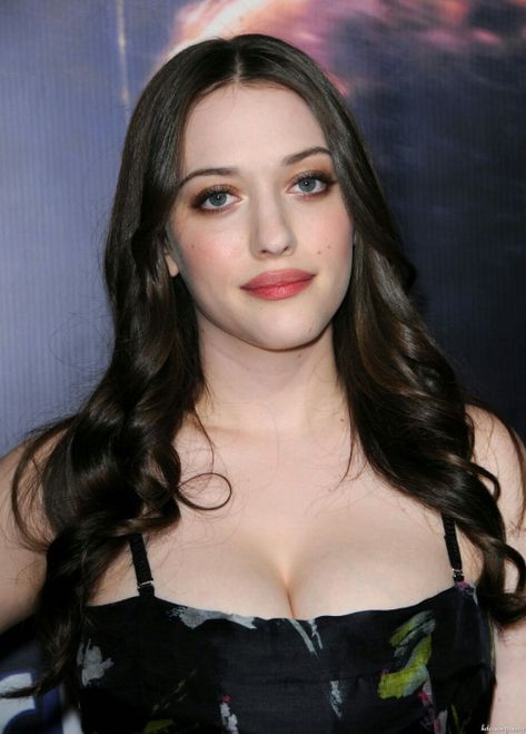 Kat Dennings Kat Dennigs, Meat Factory, Meryem Uzerli, Kat Dennings, 2 Broke Girls, American Dad, Hilary Duff, Hollywood Celebrities, Woman Crush