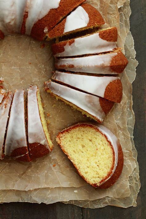 Citrus Olive Oil Cake Citrus Olive Oil Cake, Giada De Laurentiis Recipes, Giada Recipes, Oil Cake, Olive Oil Cake, Gateaux Cake, Giada De Laurentiis, Best Cake Recipes, Bundt Cakes Recipes