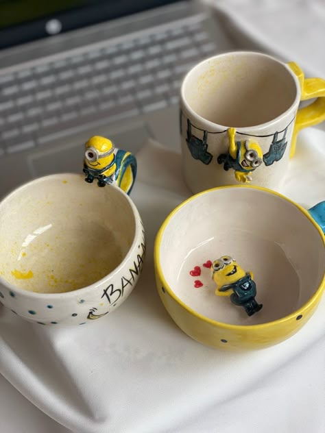 #minion #minioncup #minions #ceramic 
#banana Diy Pottery Painting, Disney Mugs, Pretty Mugs, Polymer Clay Animals, Clay Animals, Diy Pottery, Ceramics Projects, Jewelry Tree, Bugs Bunny