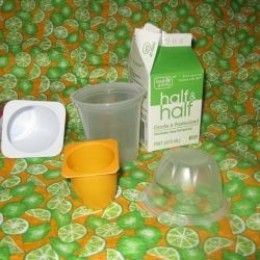 How to Make Candle Molds Using Recycled Food Containers By Peggy Hazelwood How To Make Candle, Gel Candle Diy, Diy Soy Candle, Recycled Containers, Candle Diy Mason Jar, Candle Making Materials, Candle Making Tutorial, Make Candle, Making Candle