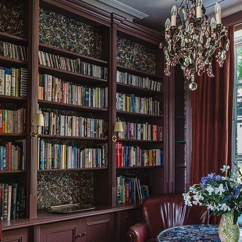 Joanna Plant on Instagram: "Library bookshelves lined with hand marbled paper #joannaplantinteriors" Joanna Plant, Hand Marbled Paper, Library Bookshelves, Marbled Paper, Marble Paper, Sitting Room, Bookshelves, Decor Ideas, New Homes