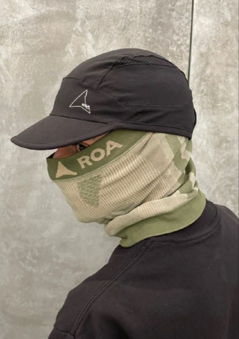 Roa Hiking, Face Ideas, Tech Wear, Disco Fashion, Skate Style, Clothes Designer, Hiking Outfit, Outdoor Wear, Trucker Hat