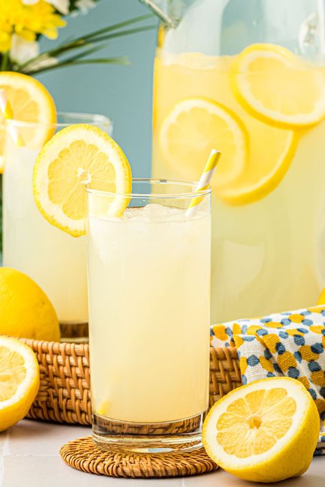 This Best Lemonade Recipe combines freshly squeezed roasted lemon juice with water and sugar to make an irresistible summertime drink! Plus, I've included my secret step for making the most incredible-tasting homemade lemonade! Best Lemonade Recipe, Best Homemade Lemonade, Fresh Lemonade Recipe, Hot Water With Lemon, Homemade Lemonade Recipe, Benefits Of Hot Lemon Water, Good Lemonade Recipe, Lemon Juice Recipes, Lemon Water Recipe