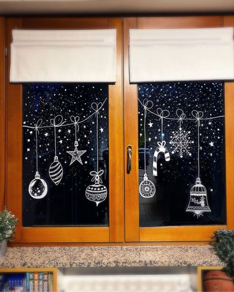 Christmas Window Art Ideas Diy, Christmas Window Ideas Home, Christmas Window Painting Diy, Window Painting Ideas Christmas, Christmas Window Art Ideas, Window Christmas Decor Ideas, Window Drawing Ideas, Christmas Window Art, Christmas Showcase