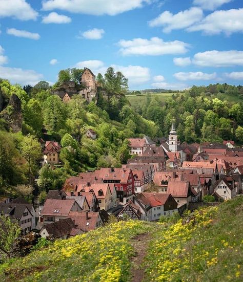 Kitzingen Germany, German Architecture, European Village, German Village, European Architecture, Culture Travel, Germany Travel, Pretty Places, Travel Aesthetic