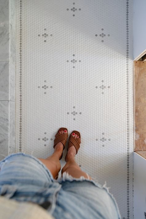 Our DIY Patterned Penny Tile Floor at the Poplar Cottage — The Grit and Polish Penny Tile Entryway, Penny Tile Floor, Tile Entryway, Penny Tiles Bathroom, Penny Tile Floors, The Grit And Polish, Grit And Polish, Silver Tile, Penny Round Tiles