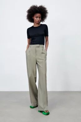 28 best women's work pants for every budget in 2022 Zara Wide Leg Pants, Best Work Pants, Style Wide Leg Pants, Capsule Wardrobe Work, Capsule Wardrobe Essentials, Work Pants Women, Satin Trousers, Work Style, Pantalon Large