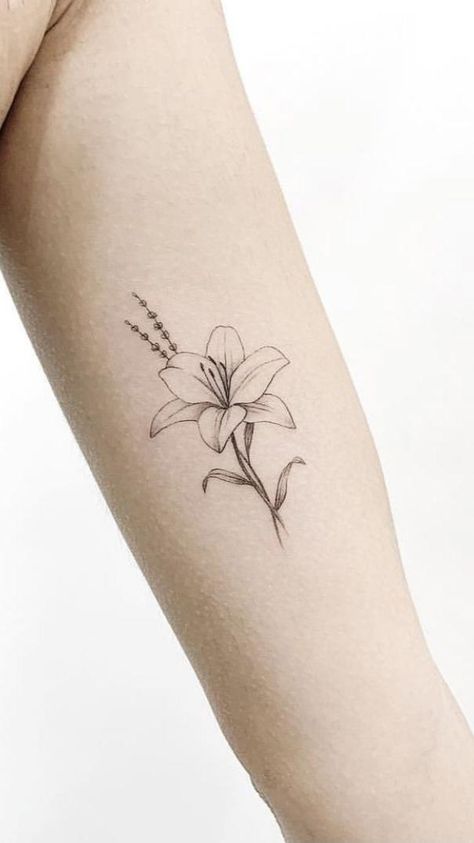 Small Lily Tattoo, Amaryllis Tattoo, Lilly Flower Tattoo, Tiger Lily Tattoos, Lillies Tattoo, Lily Tattoo Design, Lily Flower Tattoos, M Tattoos, Beautiful Flower Tattoos