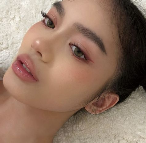 Makeup Ala Korea, Makeup Asia, Membentuk Alis, Maquillage On Fleek, Mekap Mata, Soft Makeup Looks, Smink Inspiration, Ethereal Makeup, Edgy Makeup