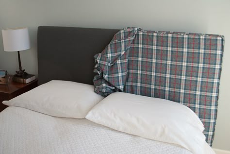 How to Make a Headboard Slipcover with No-Sew Piping (or welting). What a super easy way to change up your bedroom! Cover A Headboard, Diy Fabric Headboard, Headboard Slipcover, Slipcovered Headboard, Make A Headboard, Creative Headboard, City Bedroom, How To Make Headboard, Headboard Cover