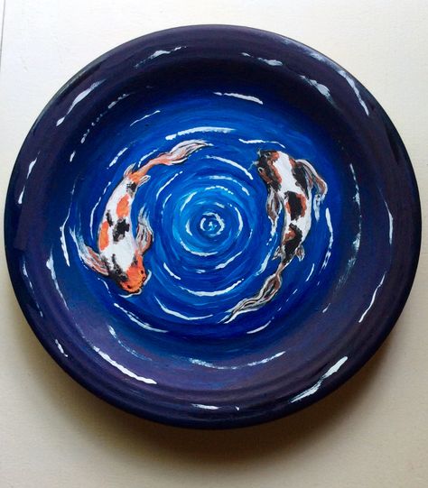 Ceramic Bowls And Plates, Plate Inspo Paint, Fish Bowl Ceramic, Painting Plates With Acrylic Paint, Ceramic Acrylic Painting, Clay Plate Painting, Koi Fish Clay Tray, Painted Catch All Dish, Painting On A Plate