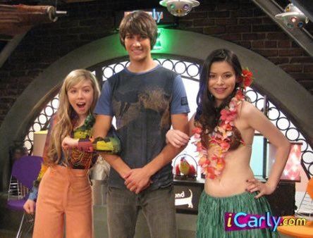 Icarly Carly, I Carly, Icarly Cast, Jeannette Mccurdy, Icarly And Victorious, Nathan Kress, Sam & Cat, James Maslow, Nickelodeon Shows