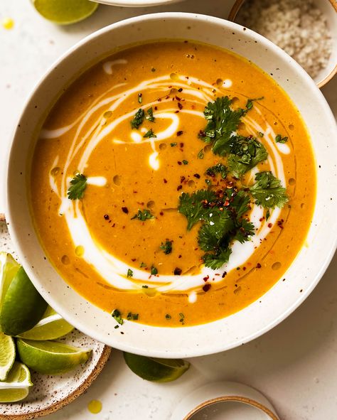 pumpkin red lentil soup in a bowl Pumpkin Lentil Soup, Soup Lentil, Granola Pancakes, Curried Pumpkin, Thai Pumpkin Soup, Bread Roast, Thai Green Curry Paste, Dessert Waffles, Kabocha Squash