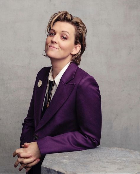 Brandi Carlile, Short Hair Trends, Dapper Style, New Haircuts, Dream Hair, My Favorite Music, Girl Crush, Rock Music, Hair Trends