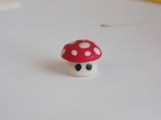 Polymer Clay Cute Mushroom Tutorial : 6 Steps (with Pictures) - Instructables Polymore Clay Ideas Easy, Figures Made Of Clay, Small Clay Art Ideas, Clay Ideas Aesthetic Easy, Thing To Do With Clay, Cool Stuff To Make Out Of Clay, Cute And Easy Clay Ideas, Little Clay Things Easy, Tiny Clay Things Easy