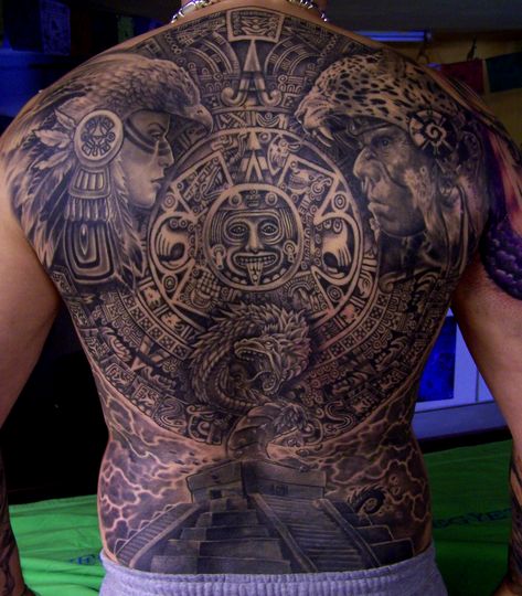 hátam Aztec Stomach Tattoos, Mayan Back Tattoo, Raza Tattoos, Aztec Back Tattoo, Aztec Calendar Tattoo, Lion Chest Tattoo, Aztec Warrior Tattoo, Aztec Tattoos Sleeve, Azteca Tattoo