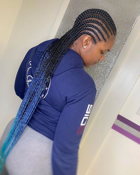 @hair_decisions on Instagram: “Straight back w/ ombré ends 💙 #feedinbraids #braidstyles #naturalhair #miamibraids #miamihair #braidgang #tampabraids #tampahair…” Ombre Straight Back Cornrows, Cornrolls Hairstyles Braids, Cornrolls Hairstyles, Straight Back Feed In Braids, 6 Stitch Braids, Single Braids Hairstyles, Ombre Braids, Braids Bun, Straight Back Braids