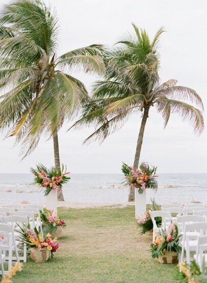 Tropical Ceremony Setting with Baskets of Native Flowers Belize Wedding, Tropical Wedding Theme, Tropical Wedding Ideas, Tropical Wedding Inspiration, Beachside Wedding, Jamaica Wedding, Tropical Beach Wedding, Wedding Beach Ceremony, Destination Wedding Inspiration