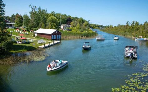 Summer Day Trips: 10 Charming Small Towns on the Leelanau Peninsula Traverse City Restaurants, Frankfort Michigan, Leelanau Peninsula, Manistee Michigan, Mackinac Island Michigan, Upper Peninsula Michigan, Michigan Adventures, Waterfront Dining, Michigan Travel