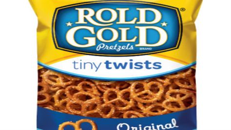 Frito-Lay recalls select pretzels for potential undeclared peanut allergen... Pretzel Thins, Pretzel Twists, Frito Lay, Grocery Foods, No Bake Snacks, Packaged Food, Fat Free, Holiday Desserts, Pretzels