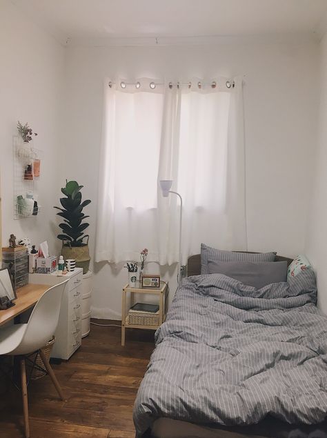 Bilik Tidur Minimalis, Rum Inspo, Hiasan Bilik Tidur, Bilik Idaman, Pelan Rumah, Dorm Room Inspiration, Hiasan Bilik, Small Bedroom Decor, Bilik Tidur