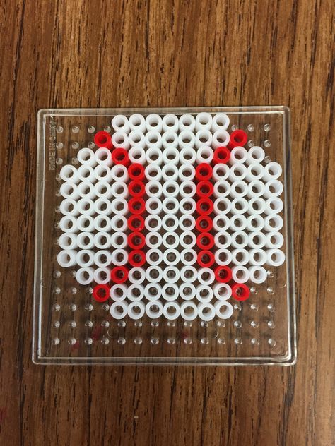 Small baseball Softball Perler Beads, Sports Perler Bead Patterns, Baseball Perler Beads, Baseball Perler Bead Pattern, Perler Bead Baseball, Fuse Bead Patterns Small And Easy, Peeler Bead Ideas Small Easy, Easy Small Perler Bead Ideas, Beads Template