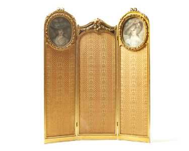 ~ Louis XVI Style Giltwood Room Divider ~ liveauctioneers.com Baroque Interior Design, Office Room Dividers, Baroque Interior, Dressing Screen, Rococo Furniture, Modern Baroque, Sliding Room Dividers, Baroque Furniture, Wooden Room Dividers